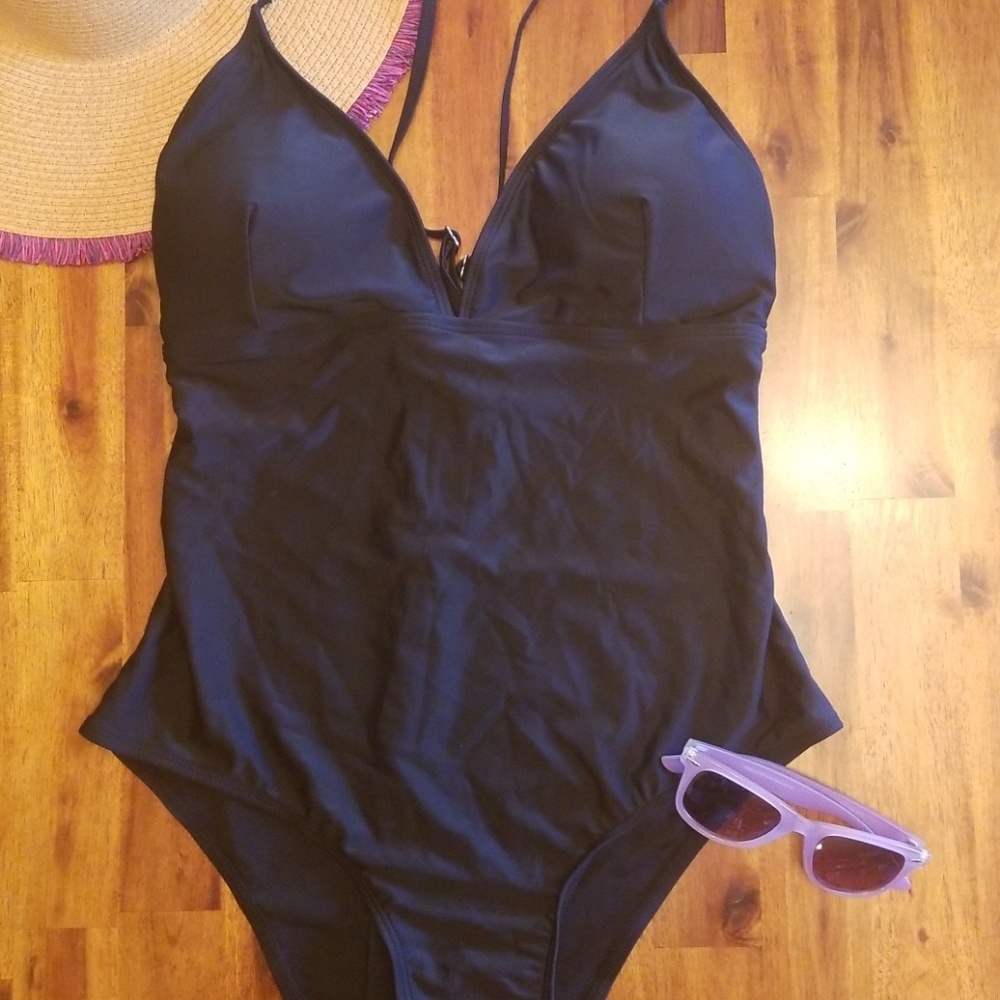 One Piece Crisscross Back Swimsuit - Picture 1 of 5